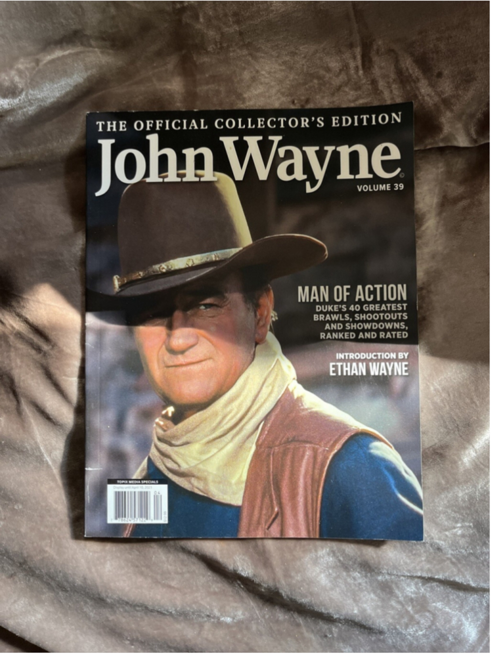 JOHN WAYNE Official COLLECTOR's EDITION Vol 39 MAN OF ACTION 40 Greatest Brawls